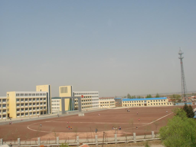 九臺(tái)市第四中學(xué).jpg