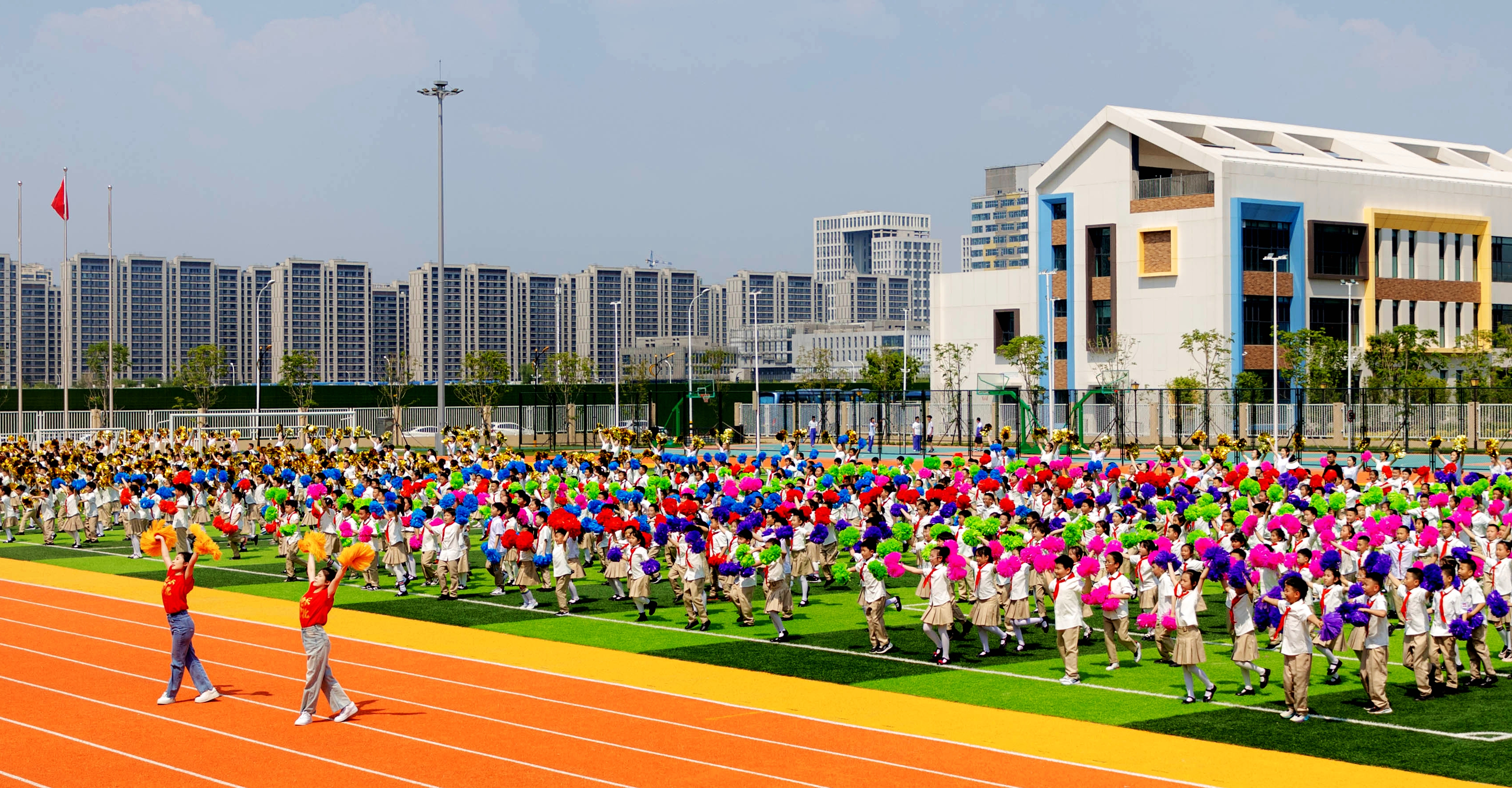 千名學生共同舞動東北秧歌01.jpg
